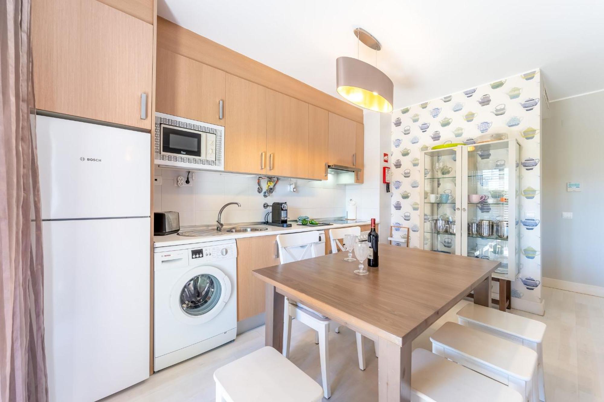 Serene Ocean 1 Bdr Apartment With Patio By Lovelystay بورتيماو المظهر الخارجي الصورة