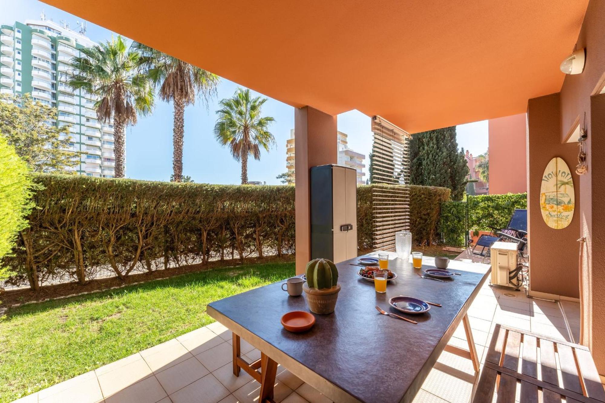 Serene Ocean 1 Bdr Apartment With Patio By Lovelystay بورتيماو المظهر الخارجي الصورة